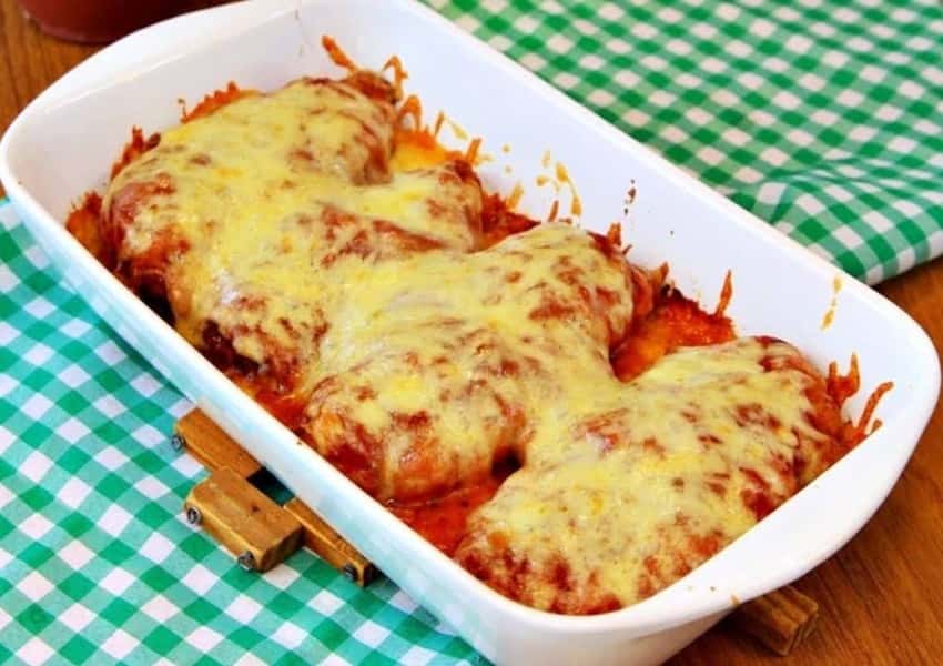 Polenta cremosa com carne moída Polenta cremosa com carne moída