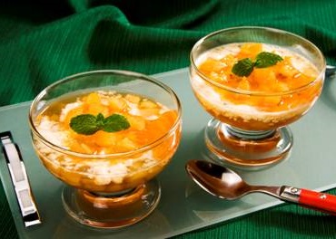 Gelatina de abacaxi com cottage Gelatina de abacaxi com cottage