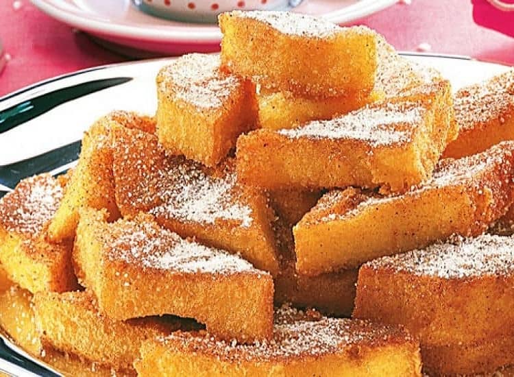 Polenta com açúcar e canela Polenta com açúcar e canela