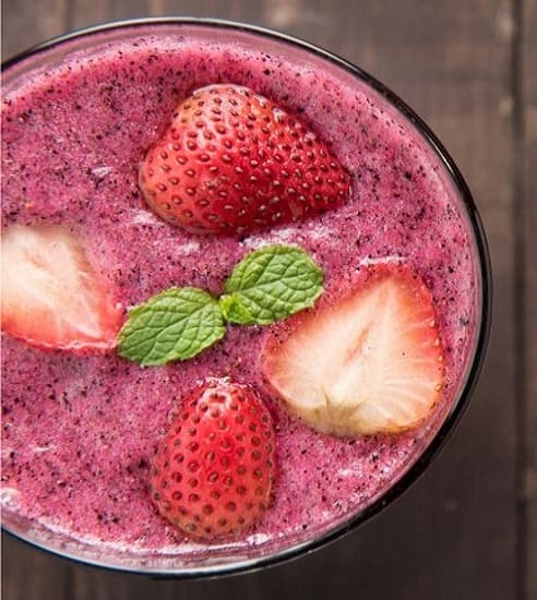 Smoothie de frutas vermelhas antioxidante Smoothie de frutas vermelhas antioxidante