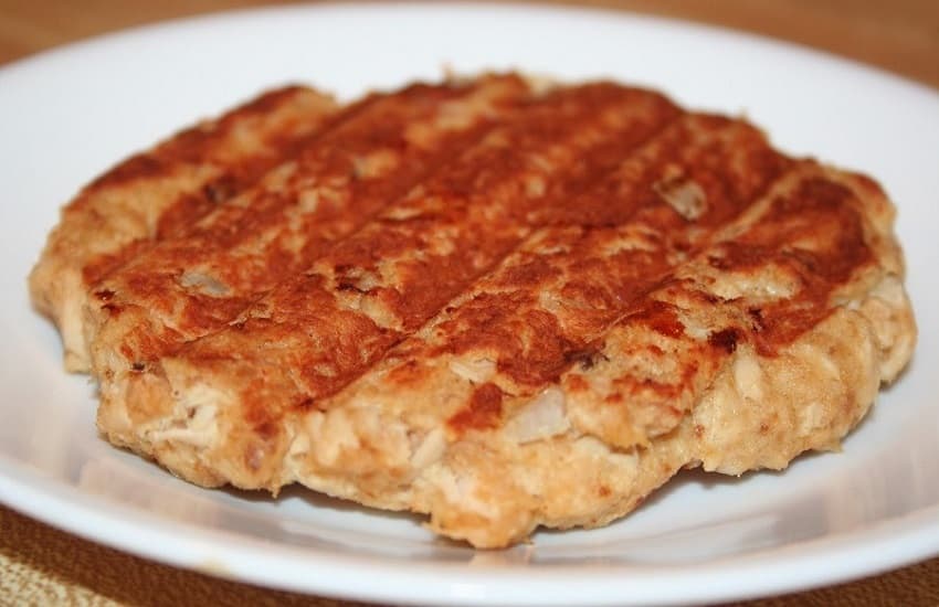 Hambúrguer de atum Hambúrguer de atum