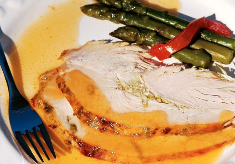 Peito de frango com molho de damasco Peito de frango com molho de damasco