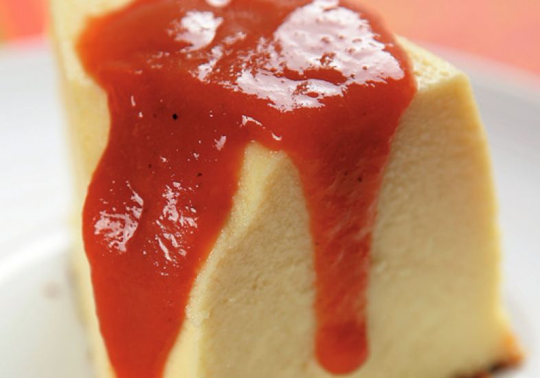 Pudim de queijo com calda de goiabada Pudim de queijo com calda de goiabada