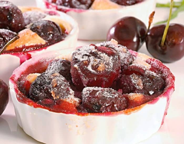 Enformado de cereja (clafoutis) Enformado de cereja (clafoutis)