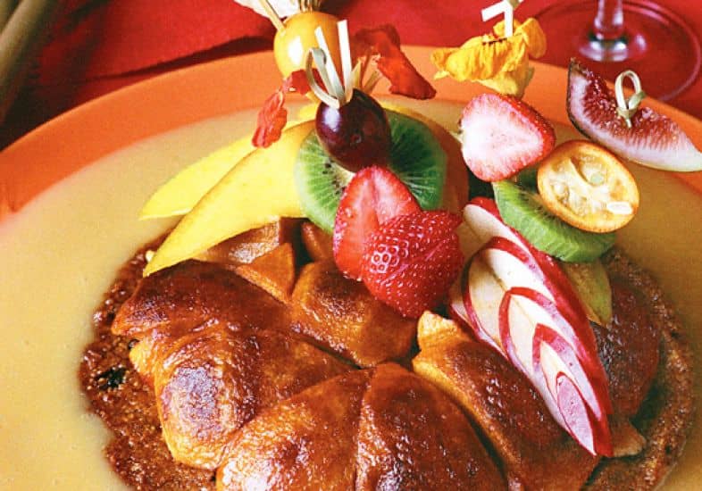 Tarte tatin de maçã com creme de limão Tarte tatin de maçã com creme de limão