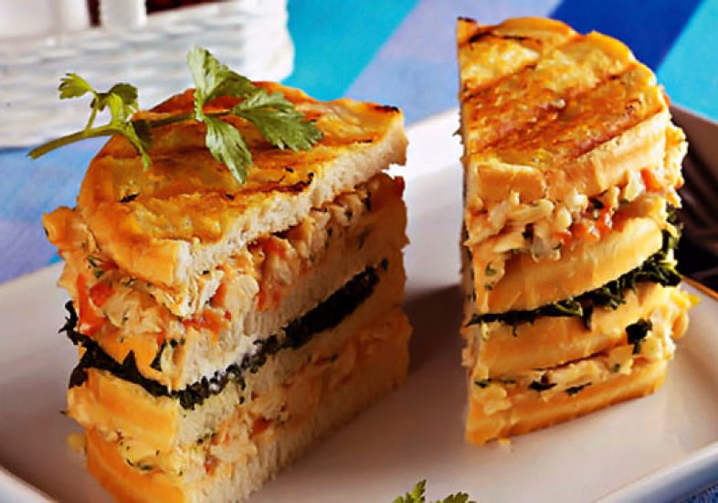 Lanche de frango e espinafre