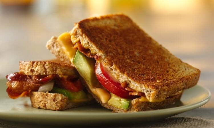 Tostex de bacon e avocado Tostex de bacon e avocado