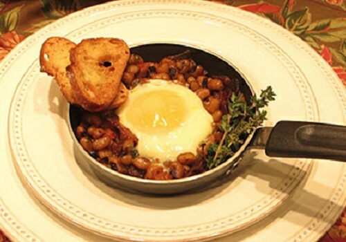 Feijão de corda com ovo e bacon Feijão de corda com ovo e bacon