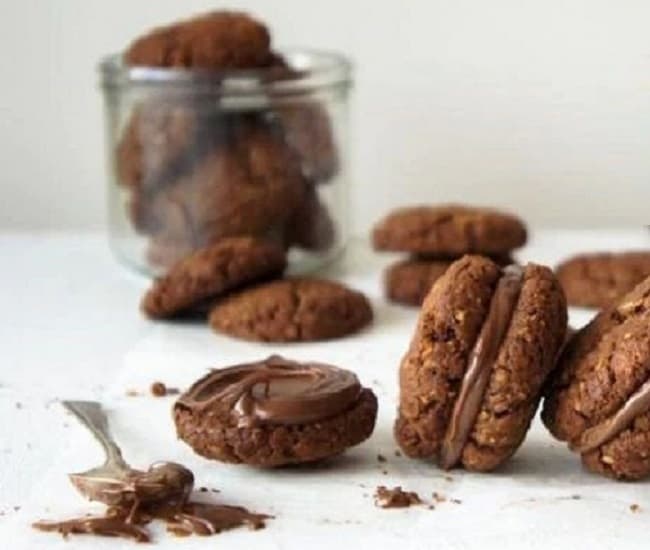 Biscoitos rápidos de creme de avelã Biscoitos rápidos de creme de avelã