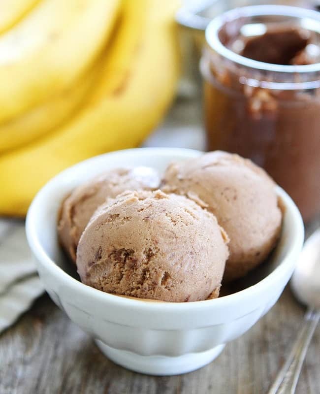 Sorvete de banana e creme de avelã Sorvete de banana e creme de avelã