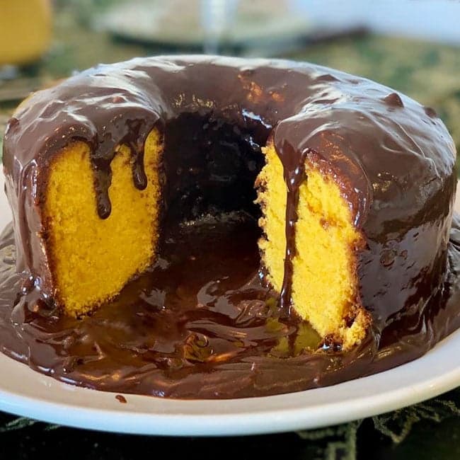 Cobertura de chocolate para bolo de cenoura Cobertura de chocolate para bolo de cenoura