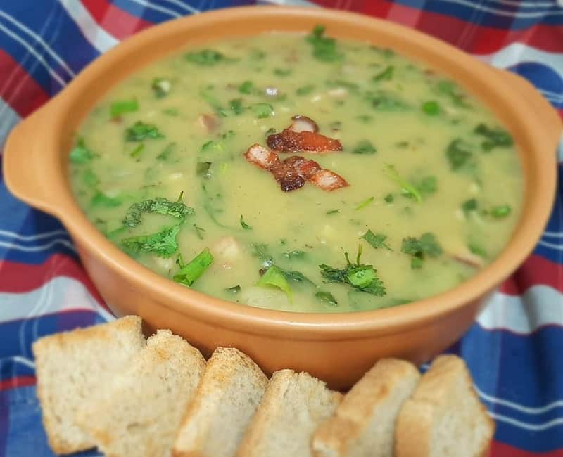 Caldo verde de batata Caldo verde de batata