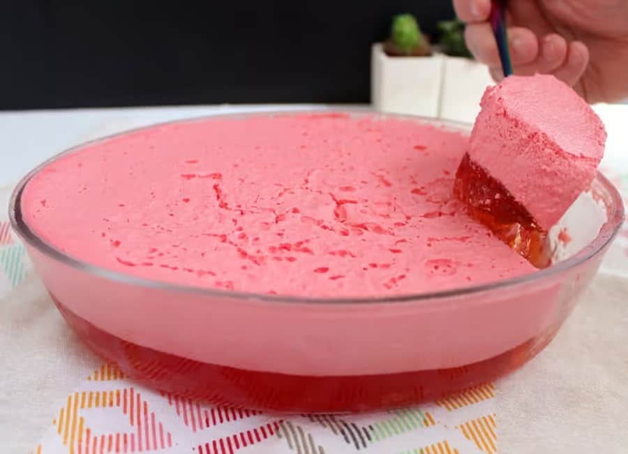 Gelatina com creme de leite